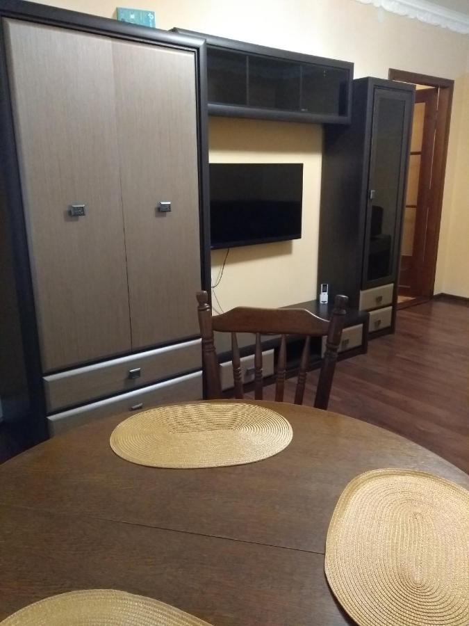 Apartments Comfortablе 체르니우치 외부 사진